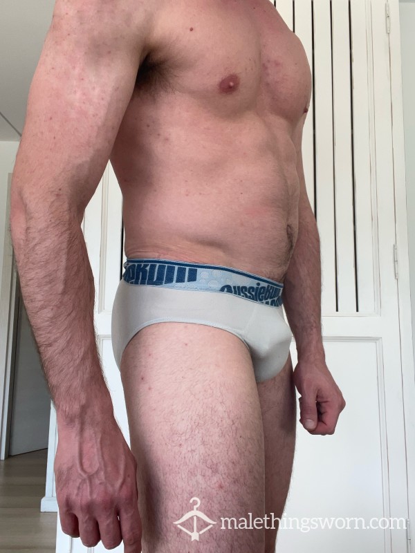 Well Worn Aussieb*m