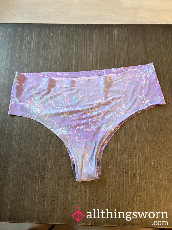 Well Worn BBW Cheek Boss