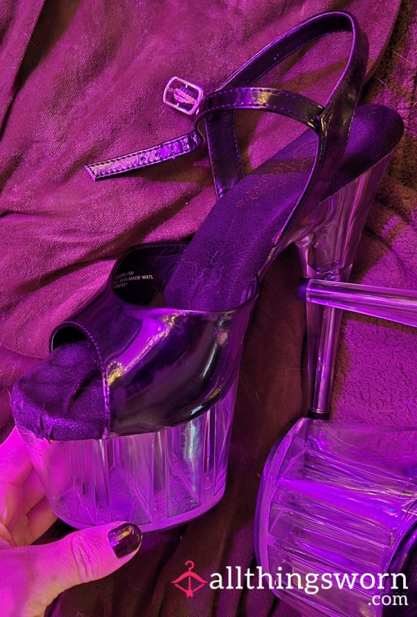 Well-Worn Black And Clear 7 Inch Pleasers