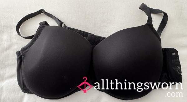 Well Worn Black Bra - 40 DD