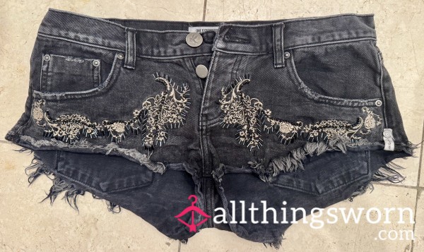 Well Worn Black Embroidered Jean Booty Shorts