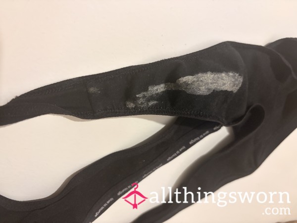 Well-Worn Black Lounge Thongs : Discharge Crust, Smelly Stains 🍒🖤