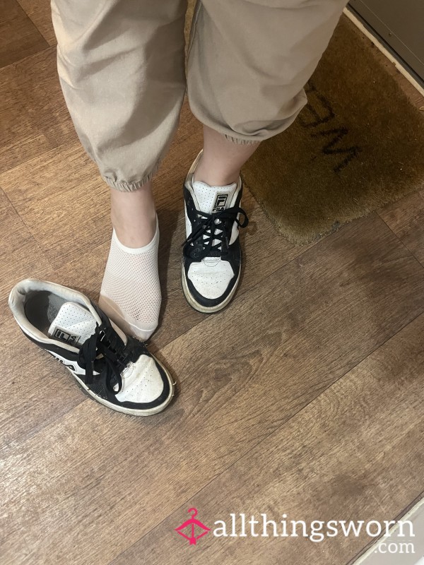 🔥 Well-Worn Black & White Fila Dunk Trainers 🔥 Real Use, Real Wear 👟🖤🤍 + Free Pair Of Socks 🧦 📦 UK Shipping & 📸 Video Included 🔥