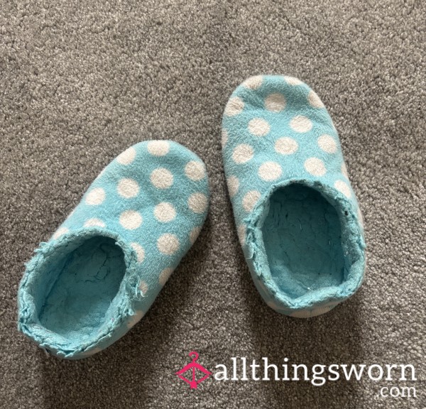 Well Worn Blue Fluffy Slippers 💙