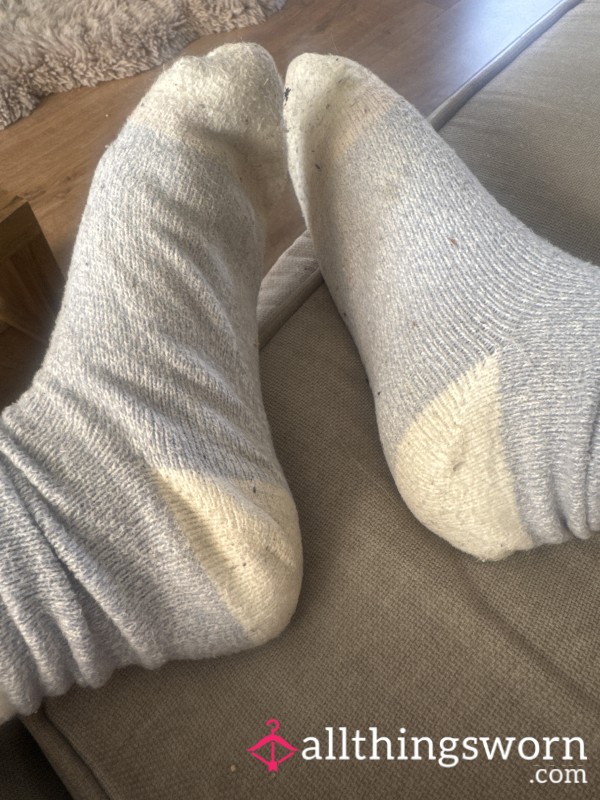WELL WORN Blue/nude/white Fluffy Socks 🧦
