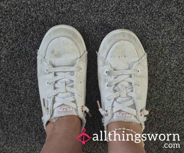 Well Worn Bob's Sketchers
