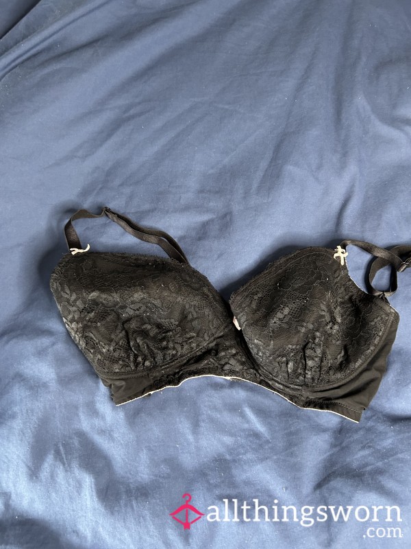 Well Worn Broken  Ann Summers Bra