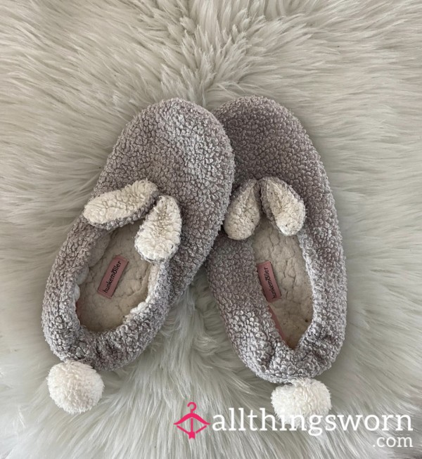 Well Worn Bunny Slippers🐰🩷