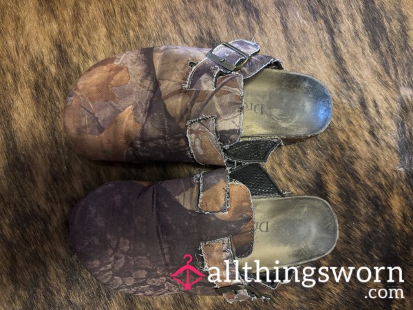 Well Worn Camo Slide On Shoes