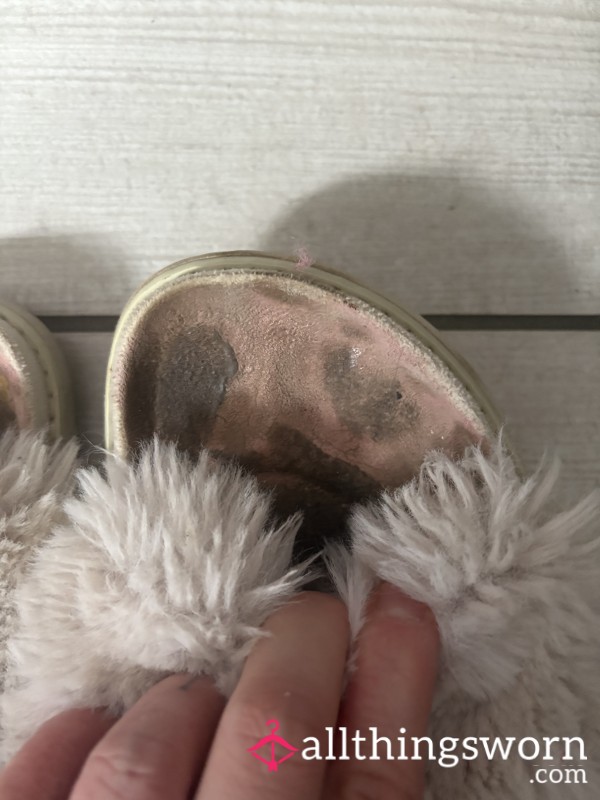 Well Worn Clear Toes Marks