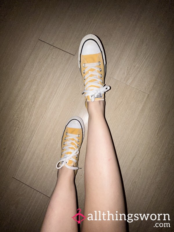 ✨Well-worn Converse With A Hint Of Mistress Noir✨