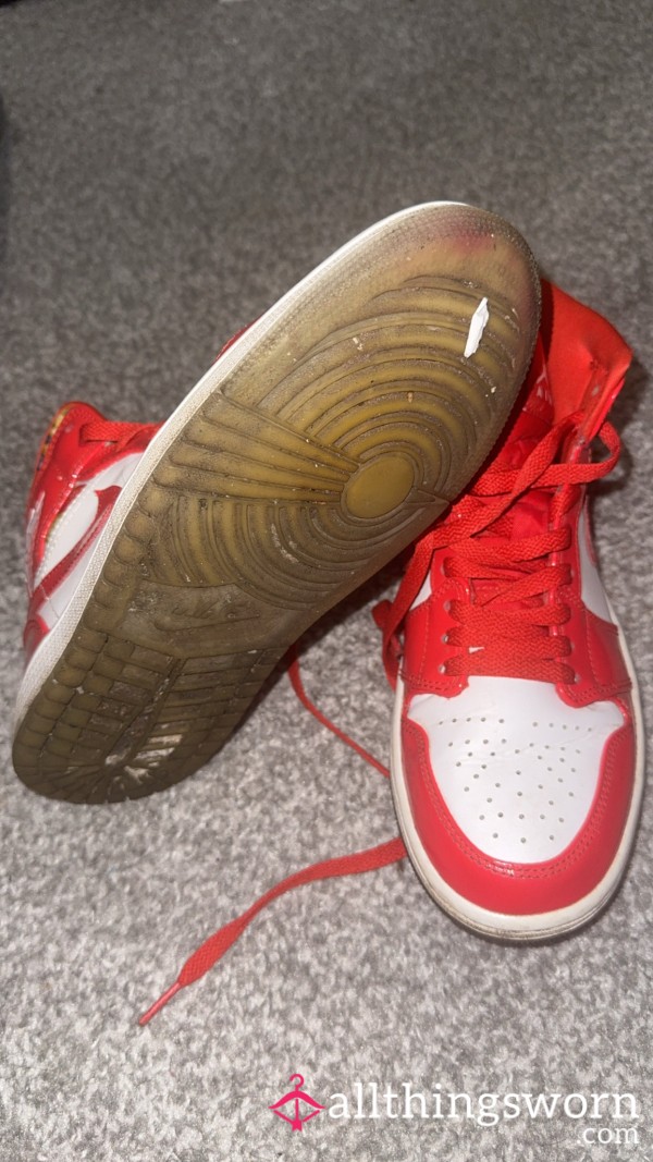 Well Worn Creased Real Jordan 1s