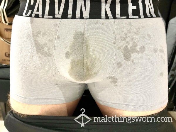 Well-worn C*mmy Calvins 😛