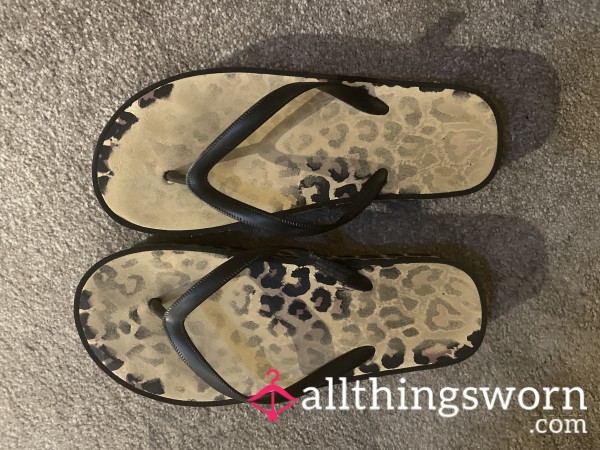 Well Worn Daily Leopard Print Flip Flops