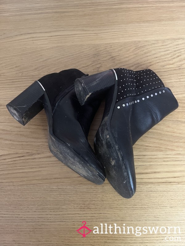 Well Worn Dirty Soles Black Ankle Boots