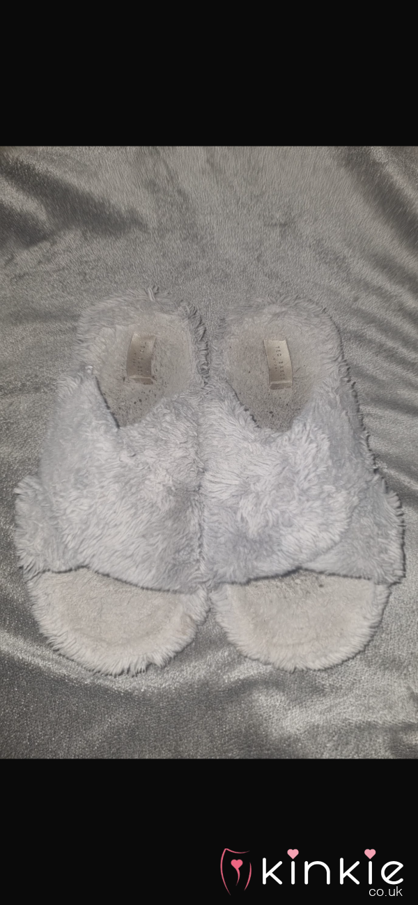 Well Worn Dirty Ted Baker Slippers X