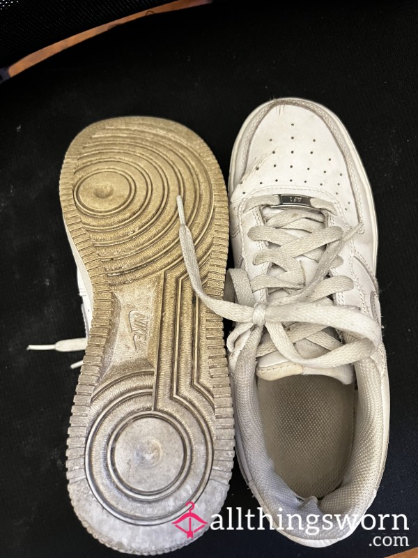 Well Worn Dirty White Smelly Air Force 1 Sneakers Trainers
