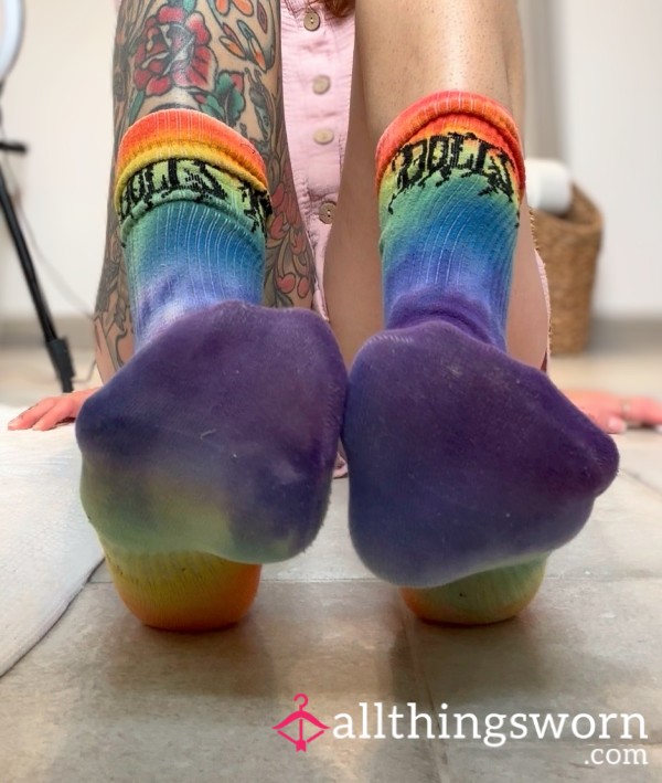 🌈 Well-Worn Dolls Kill Tie-Dye Socks (48hrs)