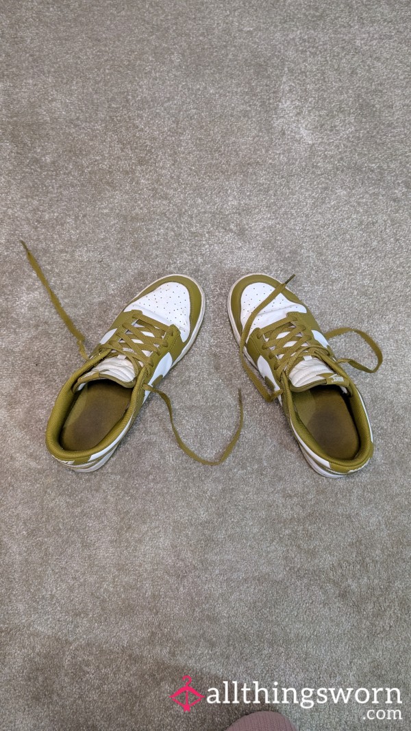 Well Worn Nike Dunks, Can Be Worn With Socks Of Your Choice..DM Me
