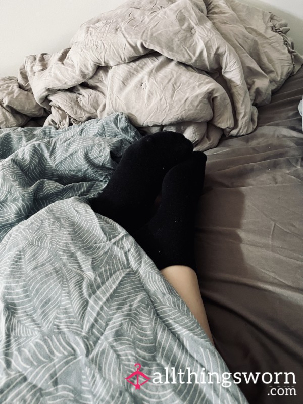Well-worn Favorites – Old Black Socks | FREE Worldwide Shipping! ✨