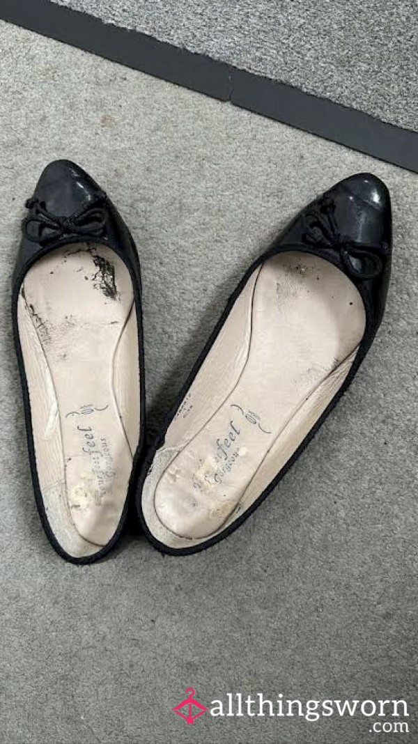 WELL WORN FLAT SHOES