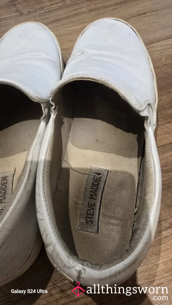 Well Worn Flats 👣