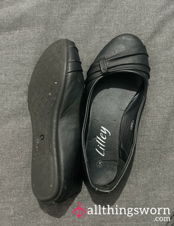 🔥 Well Worn Flats 💋💋💋