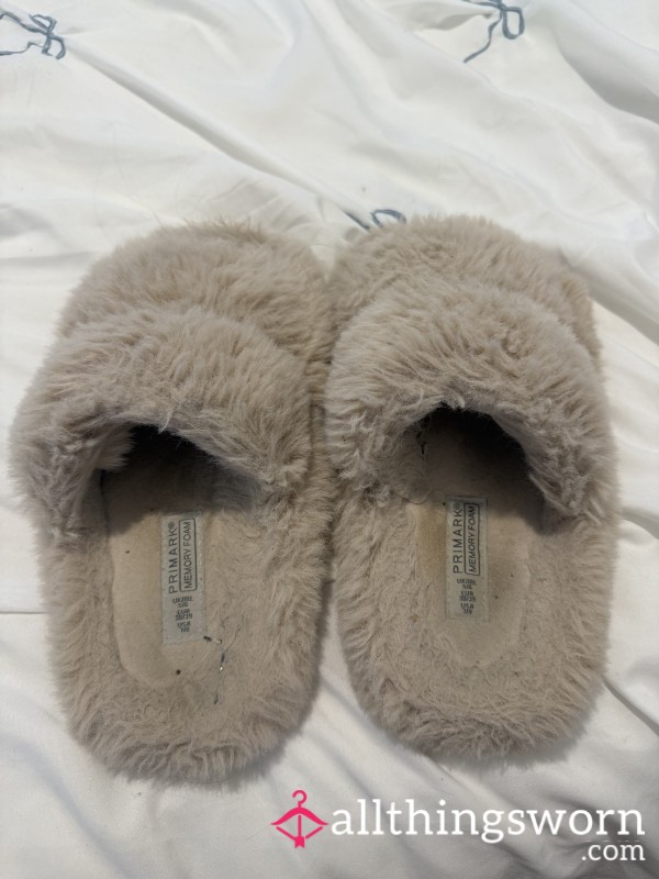 Well-Worn Fluffy House Slippers 🤍