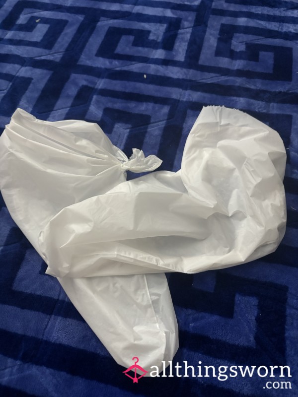 Well Worn Foot Mask Socks