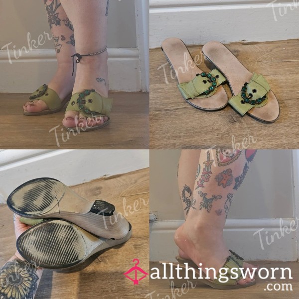 Well-Worn Green Heel Sandals ✨