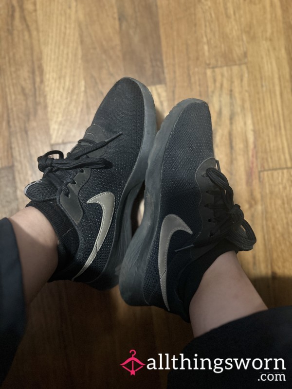Well-Worn Gym Sneakers – Heavy Use & Natural Wear