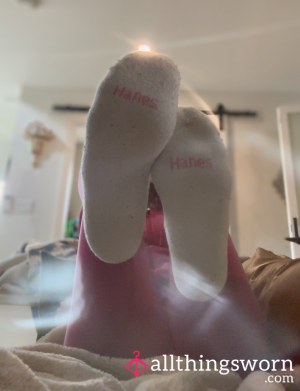 Well Worn Hanes Ankle Socks 🧦 (48hrs)