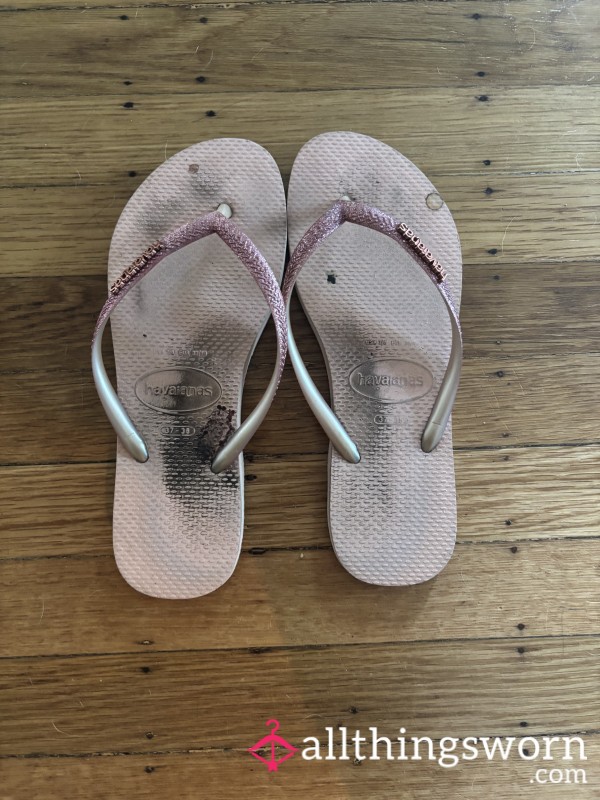Well Worn Haviana Flip Flops
