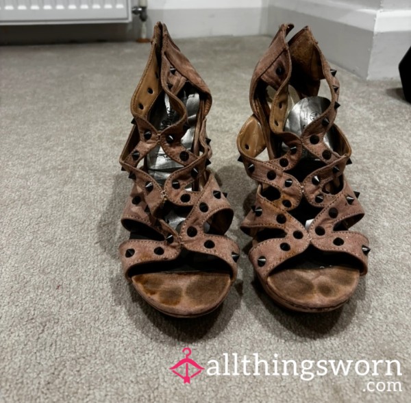 Well Worn Heels 👠