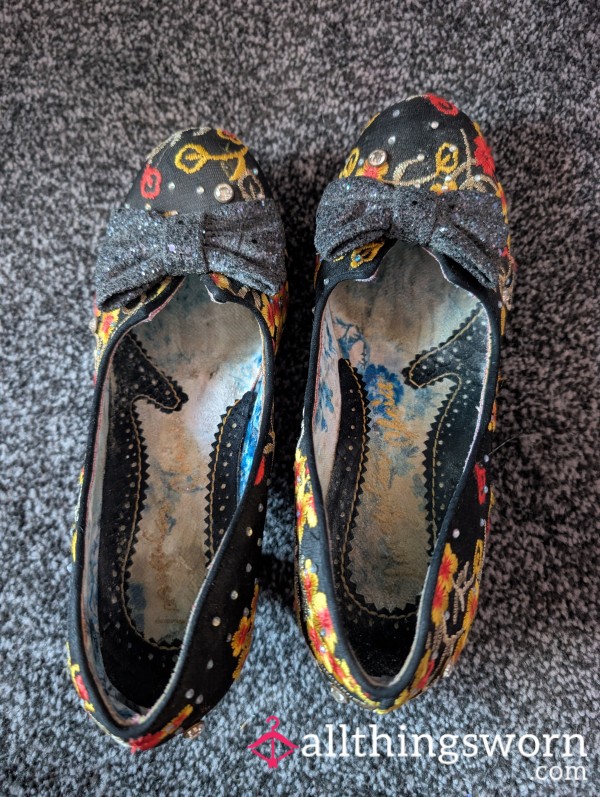 Well-Worn Irregular Choice, Barefoot