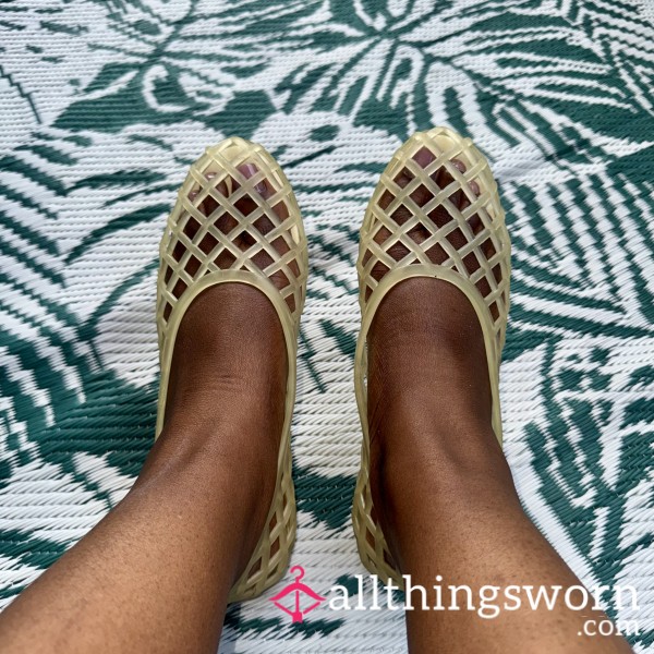 Well Worn Jelly Flat Dolly Shoes 👣💦
