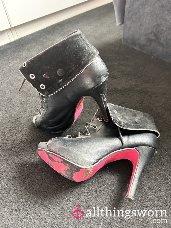 Well Worn Kinky Boots / High Heels