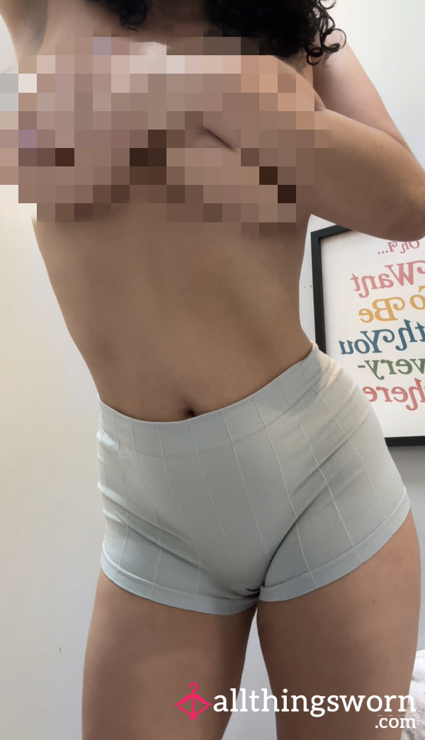 💙 Well-Worn Light Blue Stretch Boy Boxers With Cotton Gusset  Price: £20 📦 UK Delivery: £2 🌍 International? Just £5 Shipping