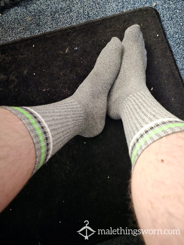 Well-Worn Long Grey/green Socks