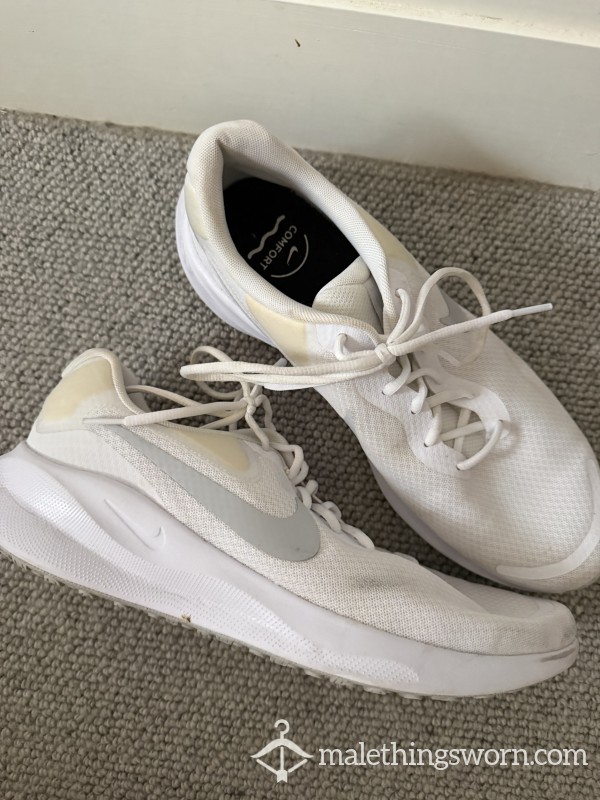 Well Worn Men’s Trainers Size UK11