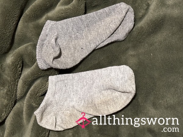 Well-Worn Mismatch Gray Socks
