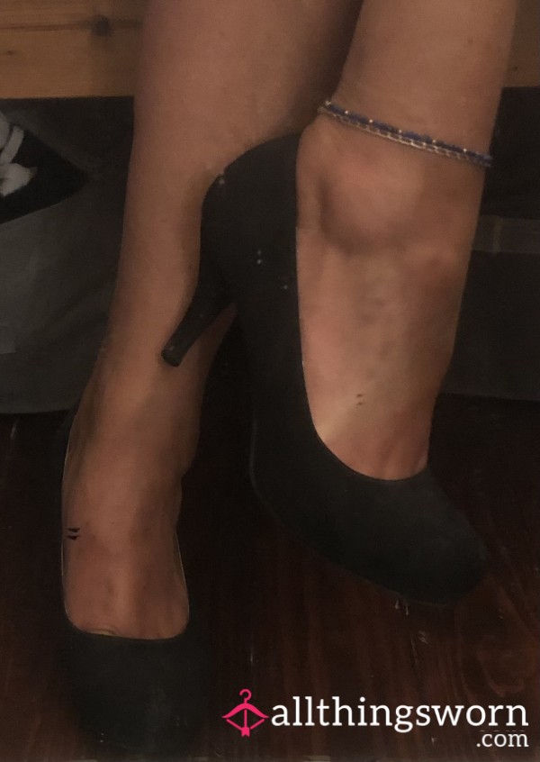 Well-Worn Navy Blue Office Heels – 16hr Pheromone Infusion