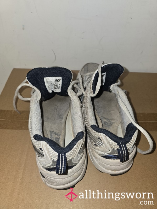 WELL WORN NEW BALANCE 530S