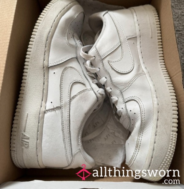 👟 Well Worn Nike Air Force 1s Size 6 👟