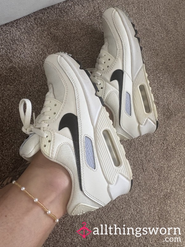Well Worn In Used Daily Gym Sneakers Nike Air Max Trainers Sweaty Size 6 💦