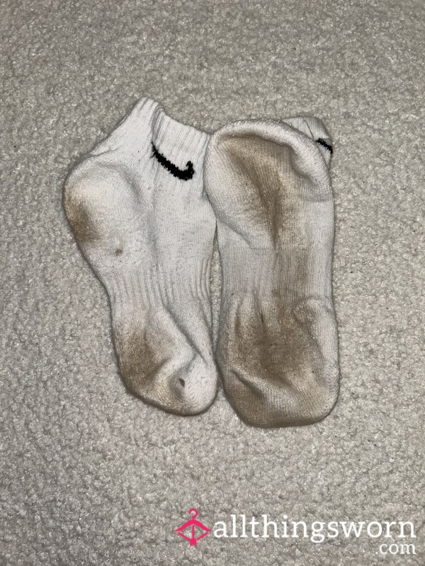 🔥 Well-Worn Nike Socks Up For Grabs 🔥