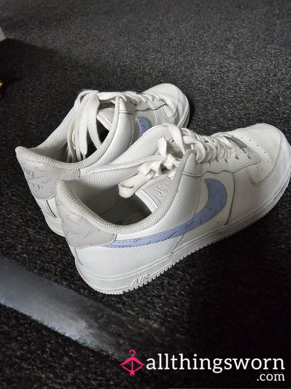 Well Worn Nike Trainers 🤍