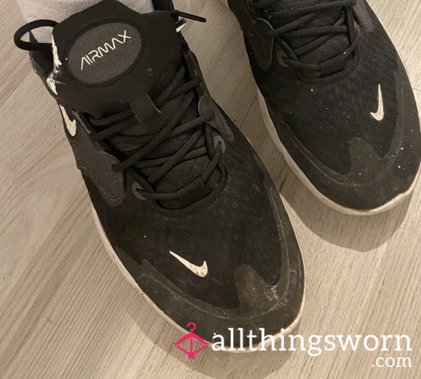 Well Worn Nike’s