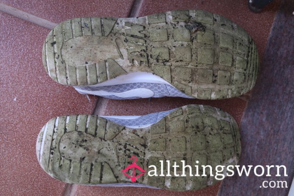 Well Worn Nikes For Sale