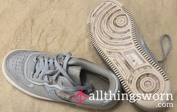 Well-worn Old Airforce